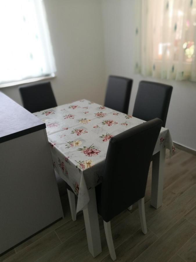 Appartamento Apartman Nekic Abbazia Esterno foto